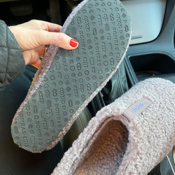BOMBAS soft Slippers - Picture 2 of 3